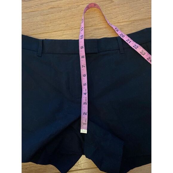 Ann Taylor Women's Petite Devin Fit Black Cotton Slash Pockets Shorts Size 8P - Picture 10 of 10